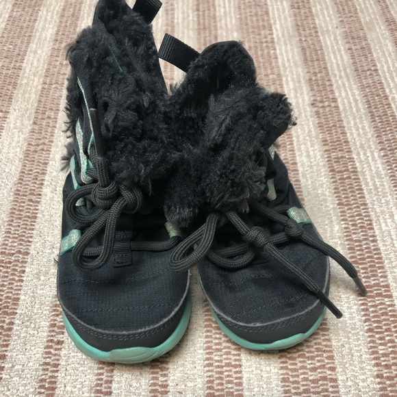 | Nike | Roshe One Hi SE. Size 8. - Picture 5 of 7